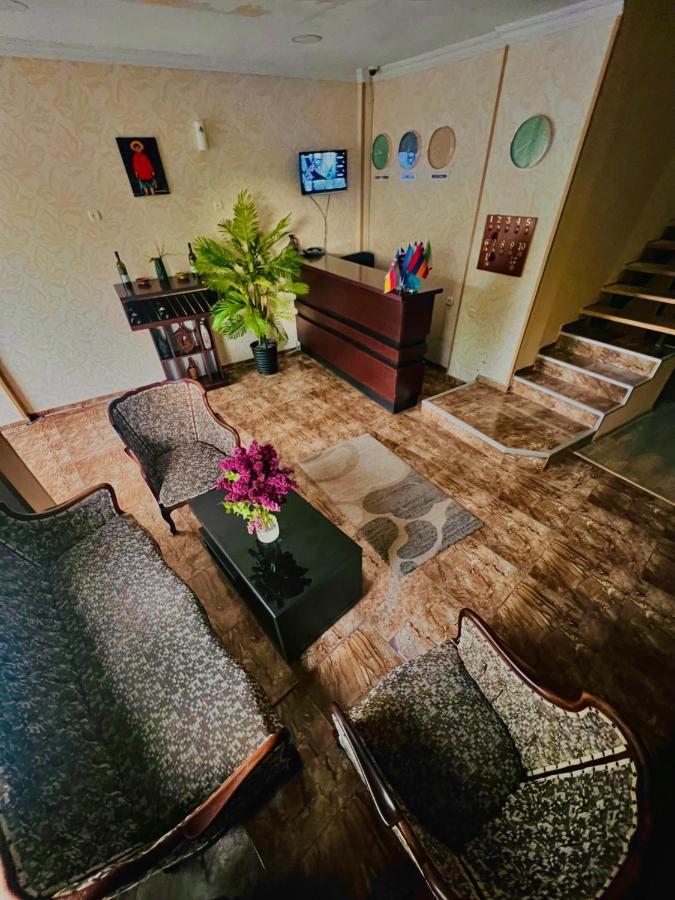 Hotel Shalimar Tbilisi Ngoại thất bức ảnh