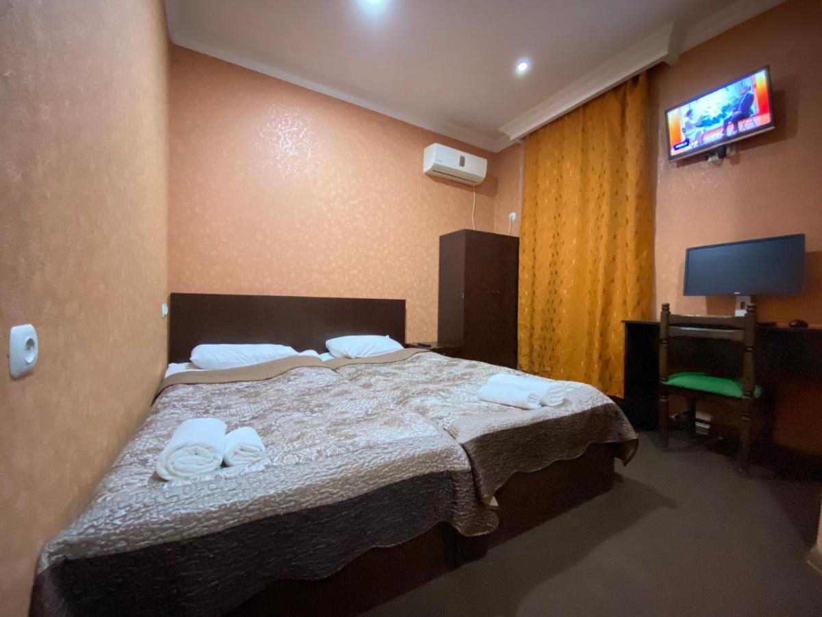 Hotel Shalimar Tbilisi Ngoại thất bức ảnh