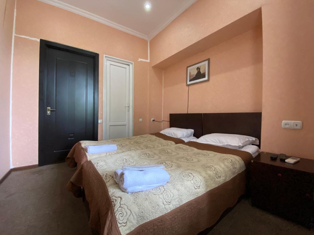 Hotel Shalimar Tbilisi Ngoại thất bức ảnh