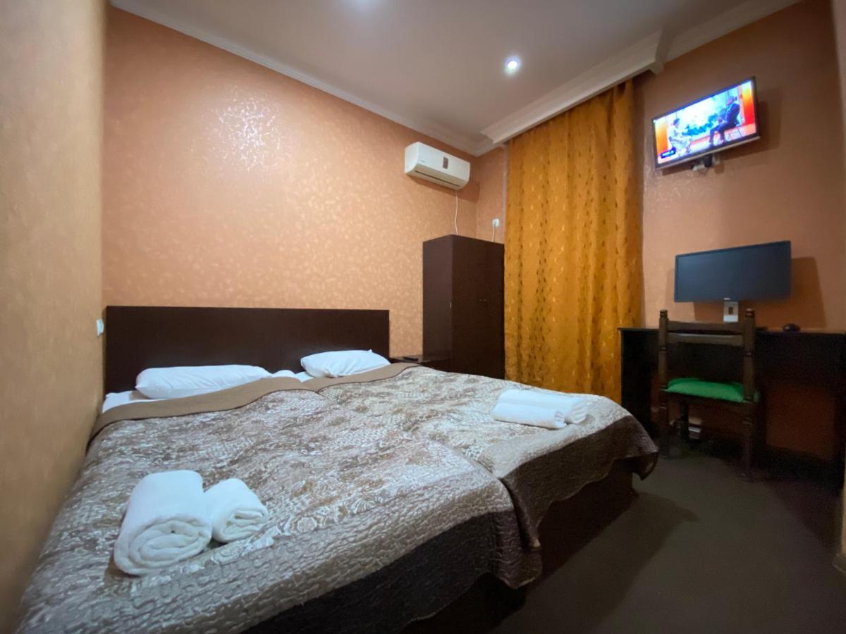 Hotel Shalimar Tbilisi Ngoại thất bức ảnh
