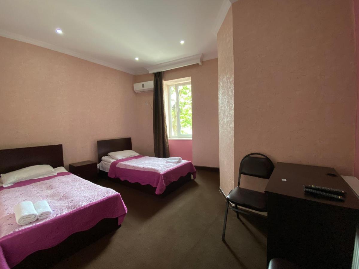Hotel Shalimar Tbilisi Ngoại thất bức ảnh